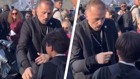 louis vuitton guard slaps kid|Louis Vuitton security guards SLAPS young boy across the .